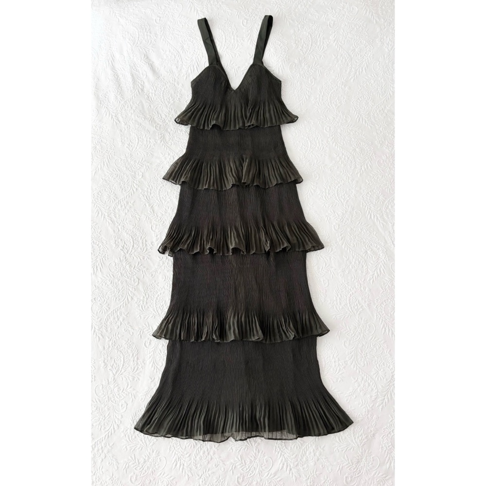 NWT Lulus Elegant Nature Olive Green Pleated Sleeveless Tiered Maxi Dress Small - Picture 2 of 8